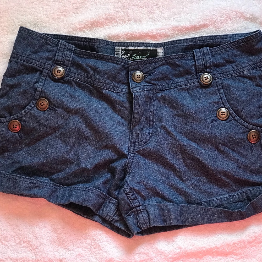 EZEKIEL - Size 11 CHIC Denim Shorts